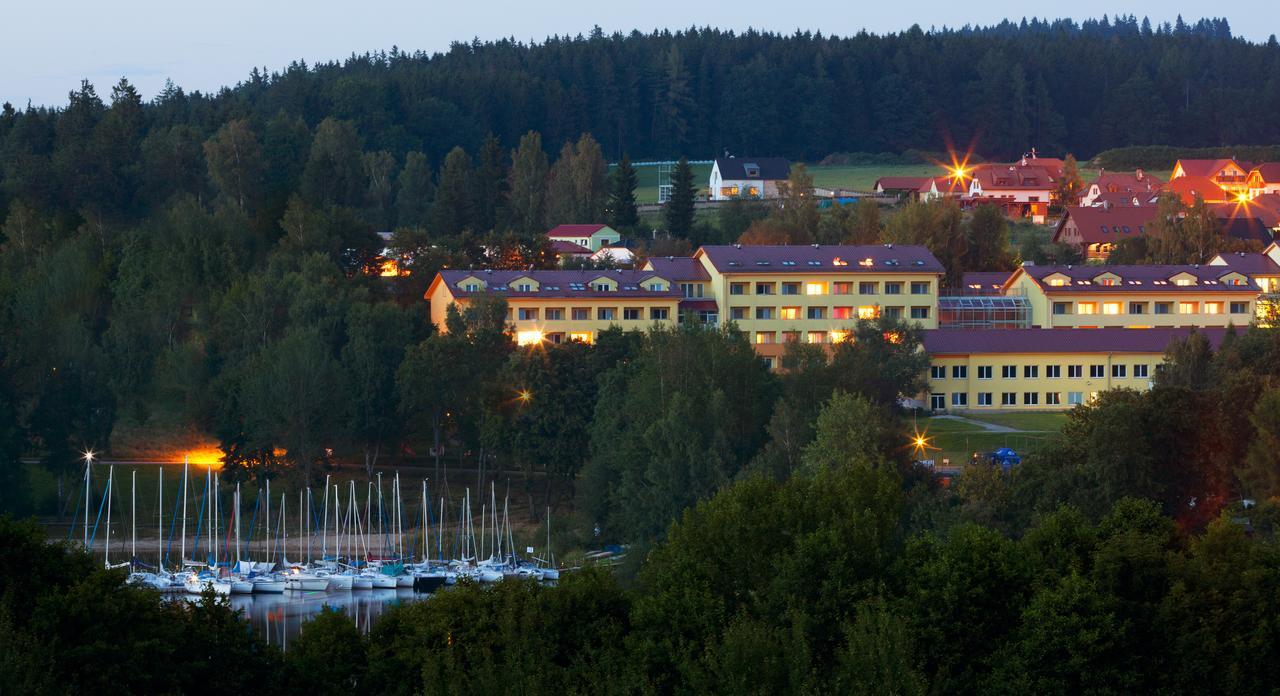 Lipno Wellness - Frymburk Hotel Private Family Room Zewnętrze zdjęcie