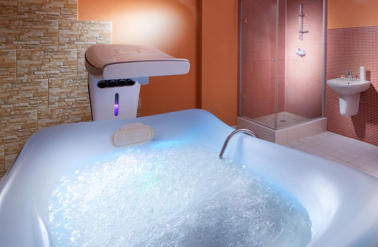 Lipno Wellness - Frymburk Hotel Private Family Room Zewnętrze zdjęcie